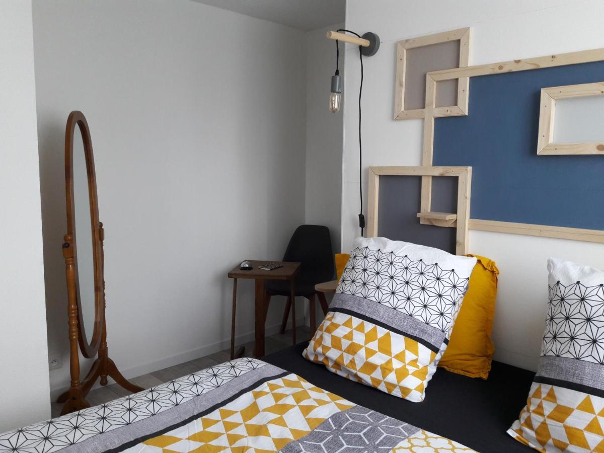 Bruse & Co Bed and Breakfast Oissery Exterior foto
